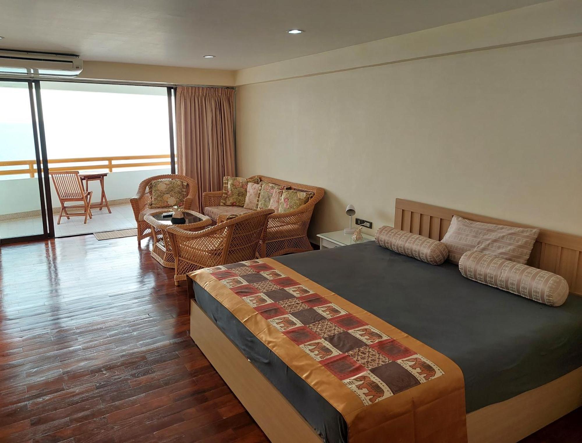 Sunshine Beach Condotel Na Chom Thian Extérieur photo